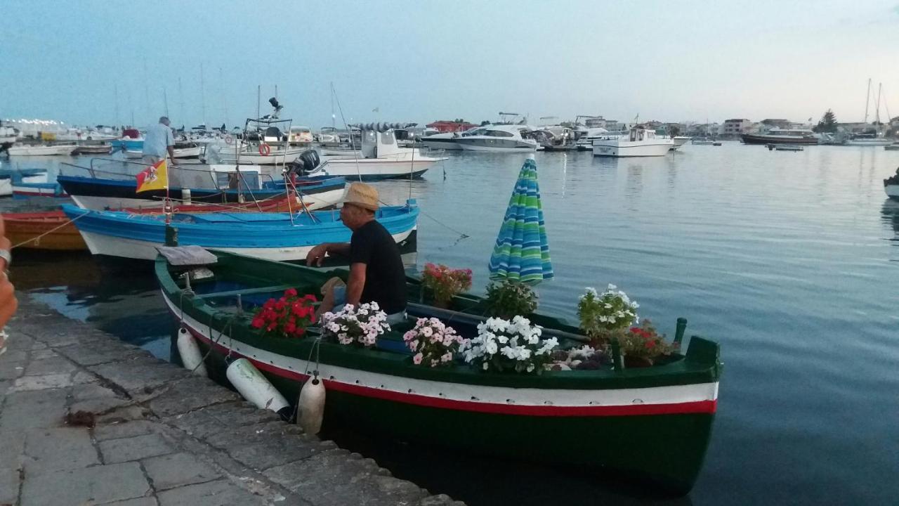 Casa Maritri Locazione Turistica Hotel Marzamemi Luaran gambar